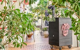 Hotel Rendale Miami